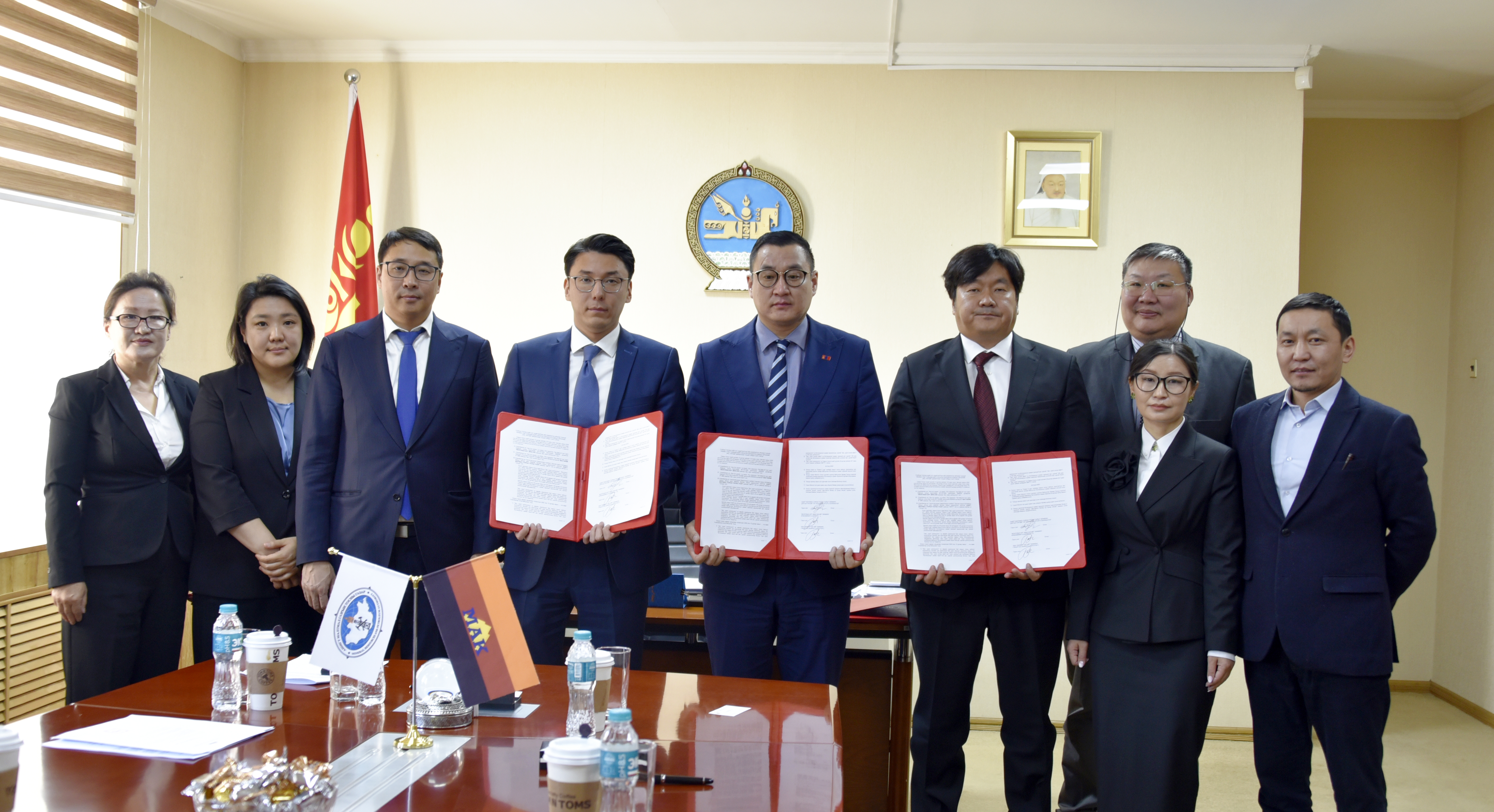 ГАЗРЫН ТОСНЫ ХАЙГУУЛ, АШИГЛАЛТЫН ҮЙЛ АЖИЛЛАГАА ЭРХЛЭХ ТАЛААР “ТӨХӨМ Х УРД” ТАЛБАЙД БАЙГУУЛСАН БҮТЭЭГДЭХҮҮН ХУВААХ ГЭРЭЭНИЙ ЭРХ, ҮҮРЭГ ШИЛЖҮҮЛЭХ ТУХАЙ ГУРВАН ТАЛТ ГЭРЭЭ БАЙГУУЛАВ